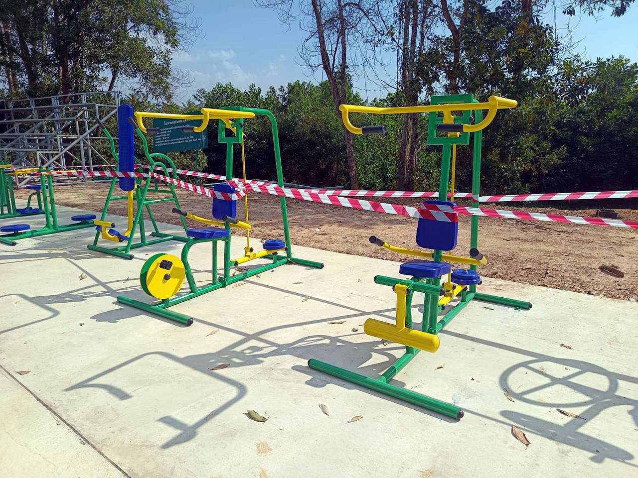 เครื่องออกกำลังกายกลางแจ้งติดตั้งที่เทศบาลเมืองจันทบุรี